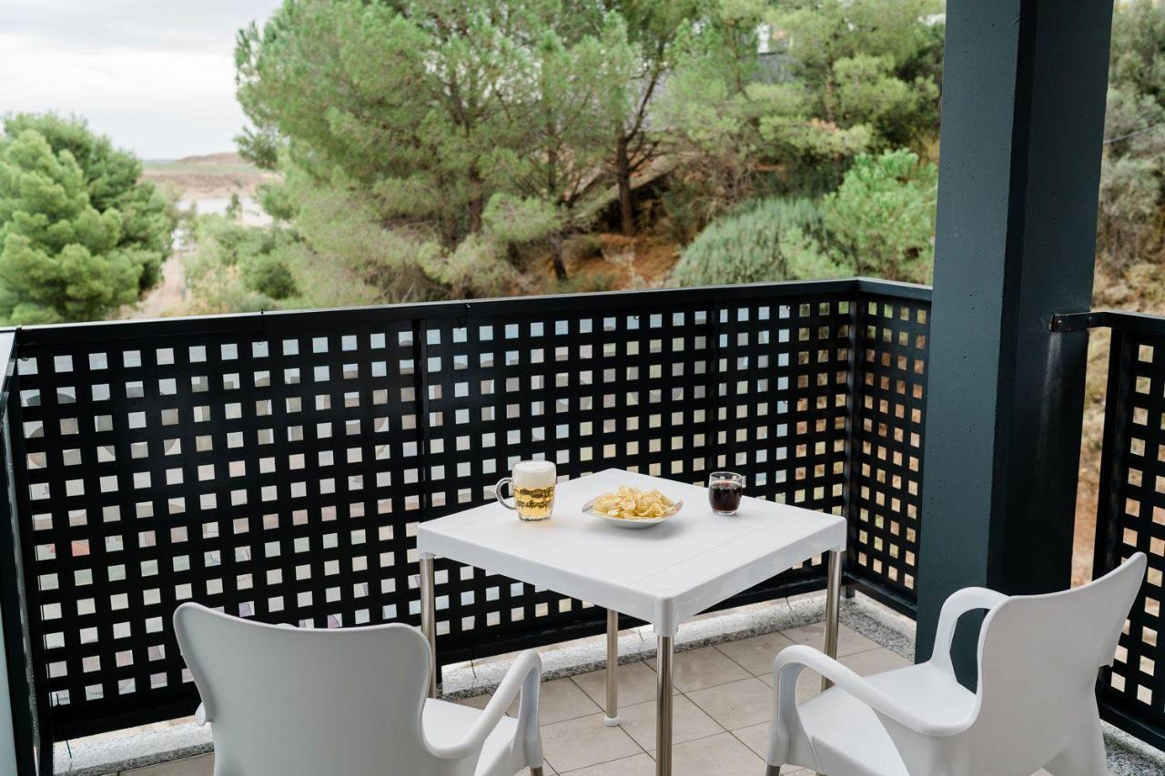 Pension La Buena Vida Caspe Exterior photo
